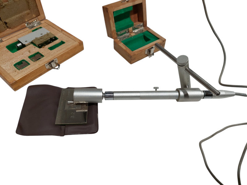 Mitutoyo Surftest-B Type UFB-6 Surface Roughness Tester =