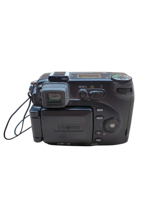 Nikon CoolPix 8400 8.0MP Digital Camera - E8400 *READ*