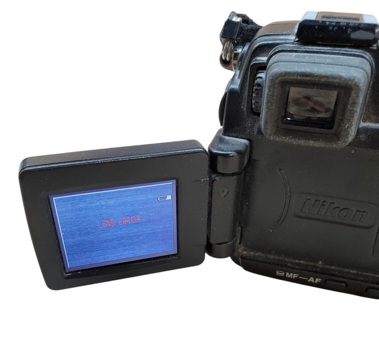 Nikon CoolPix 8400 8.0MP Digital Camera - E8400 *READ*