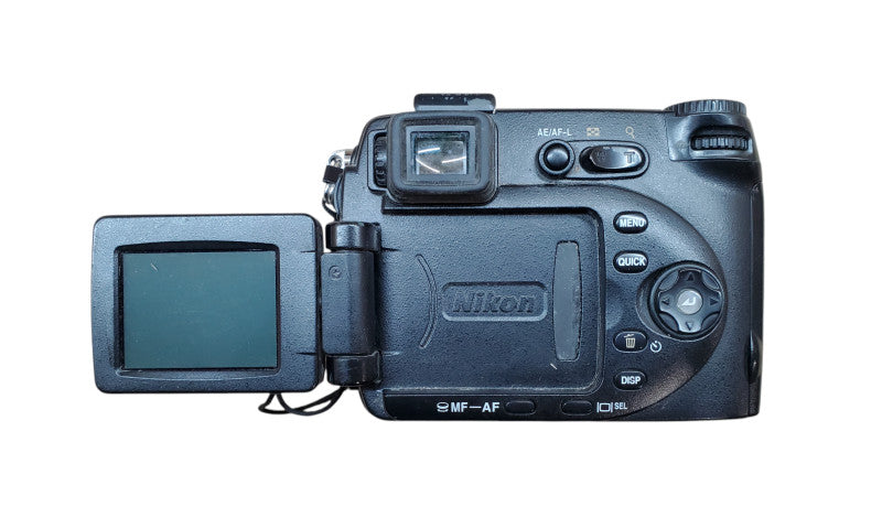 Nikon CoolPix 8400 8.0MP Digital Camera - E8400 *READ*