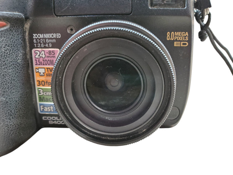 Nikon CoolPix 8400 8.0MP Digital Camera - E8400 *READ*