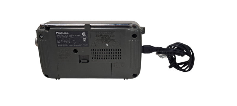 PANASONIC RF-2400D AM/FM AC/DC Portable Radio