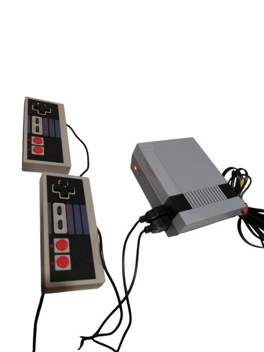 Knock Off Entertainment System,2 Controllers 620Games with Hitachi20"CRT TV =