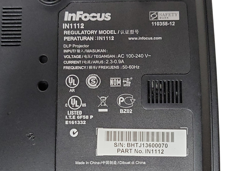 InFocus IN1112A DLP Projector 860Hrs on lamp, No Remote _