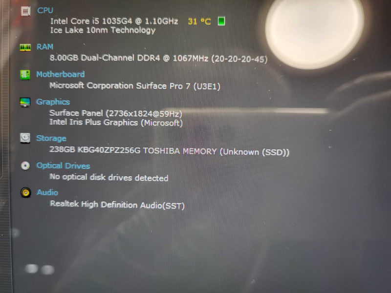 Microsoft Surface Pro 7 1866 | i5-1035G4 @1.1GHz 8GB DDR4 256GB NVMe $ Lap200