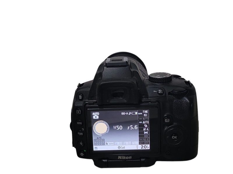 Nikon Digital camera D5000 with AF-S NIKKOR 18-105mm lens, READ _