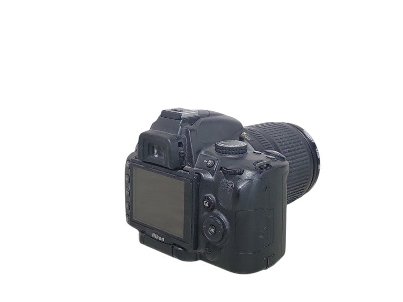 Nikon Digital camera D5000 with AF-S NIKKOR 18-105mm lens, READ _