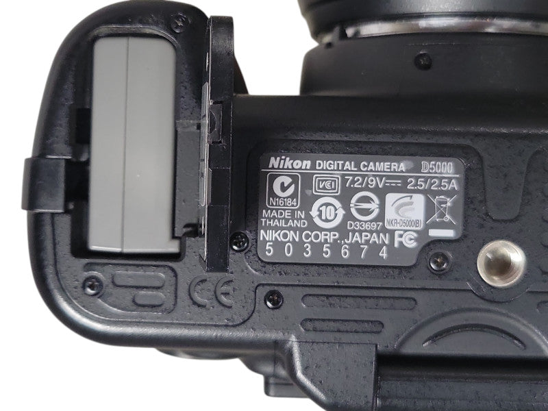 Nikon Digital camera D5000 with AF-S NIKKOR 18-105mm lens, READ _
