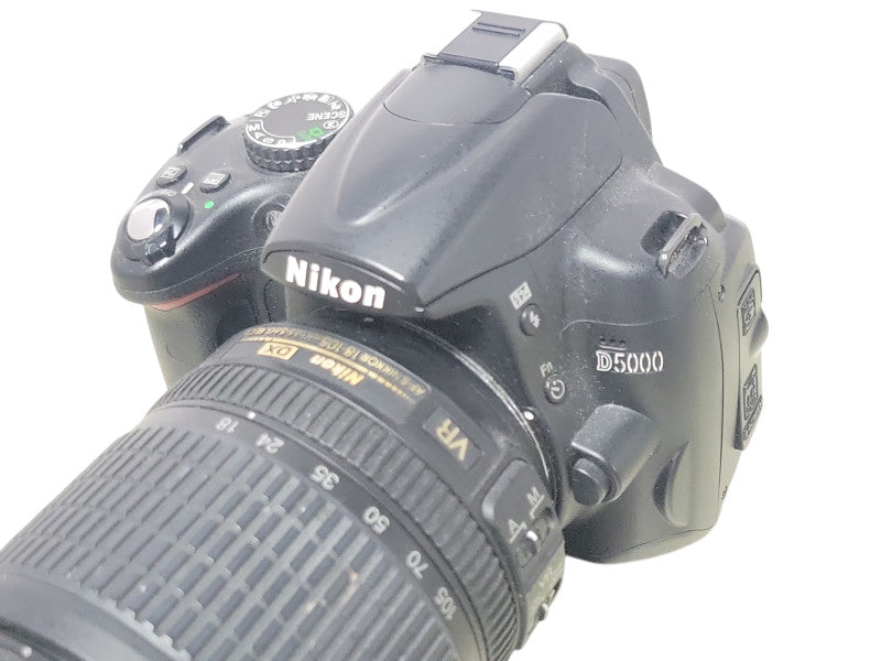 Nikon Digital camera D5000 with AF-S NIKKOR 18-105mm lens, READ _
