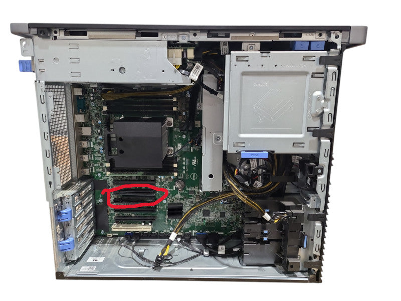 Dell Precision 5820 - Xeon W-2133 @ 3.60GHz, 32GB DDR4, NO GPU/HDD