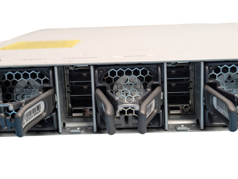 Cisco Catalyst 9300 48 UPOE Managed POE Switch C9300-48U-E v3 READ  -