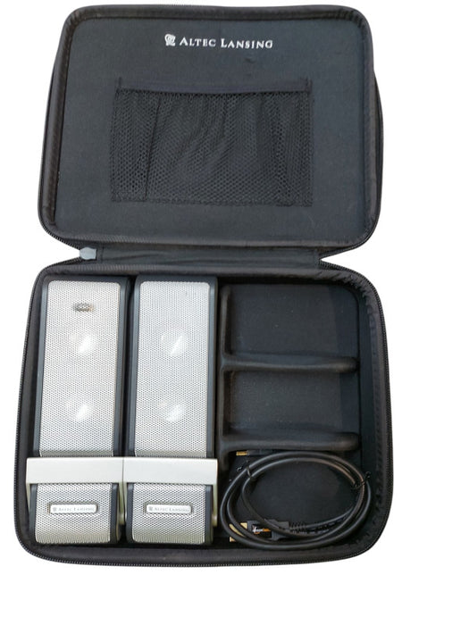 ALTEC LANSING XT2 PORTABLE SPEAKERS WITH CASE