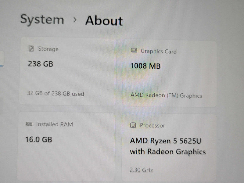 Lenovo ThinkPad E14 Gen 4 Ryzen 5 5625U 16GB RAM 256GB SSD READ  β Lap200