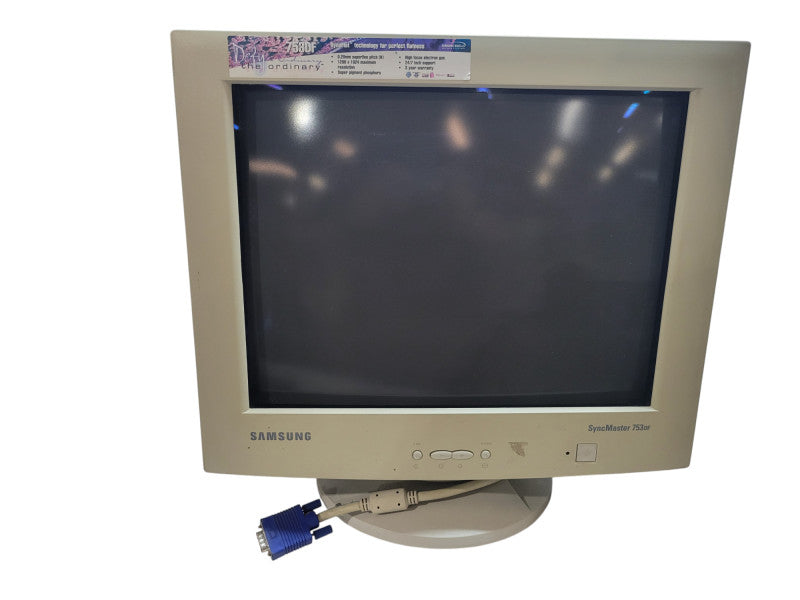 SAMSUNG SyncMaster 753DF - 17" CRT 1280x1024 VGA %