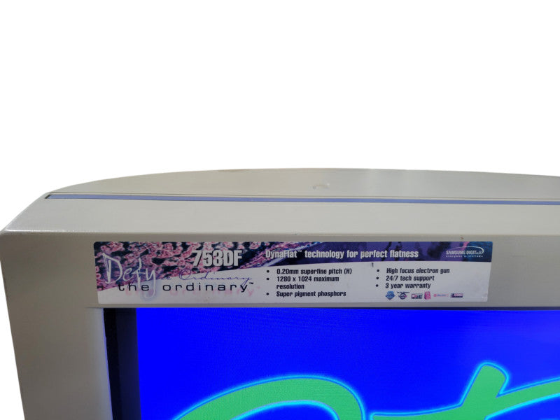 SAMSUNG SyncMaster 753DF - 17" CRT 1280x1024 VGA %