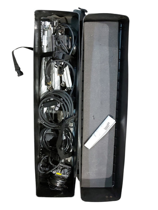 Lowel Lights - 2 Lowel pro lights with 4 umbrellas and 3 stands with case