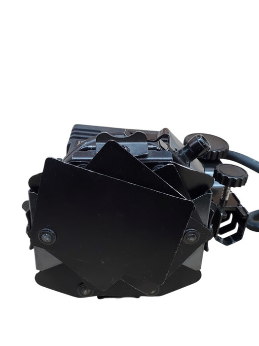 Lowel Pro-Light 4777566 w/ Power Cord & Barn Doors