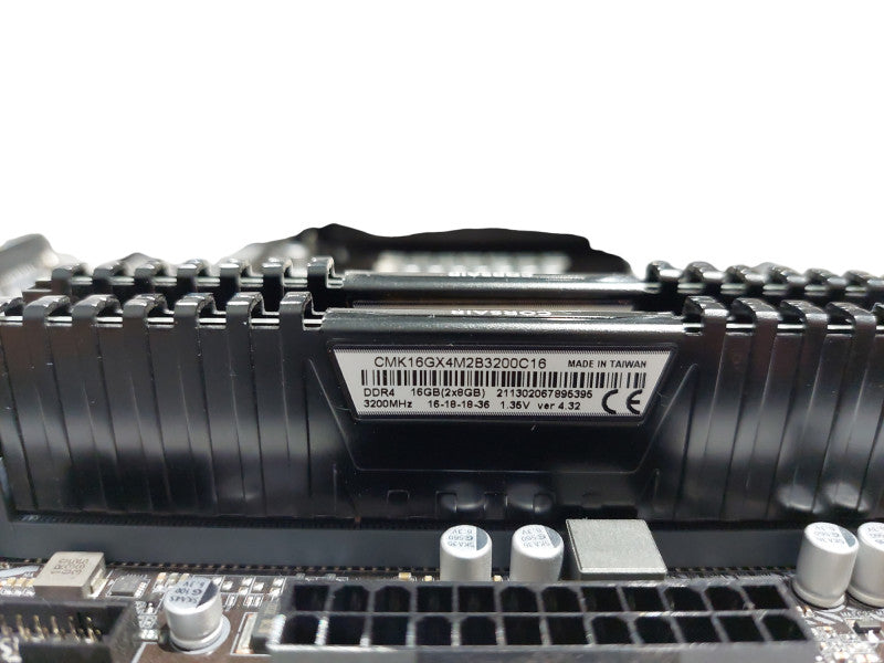 Gigabyte Z590 UD Series AD Motherboard with 16GB DDR4 Ram & Intel i5-10400 =