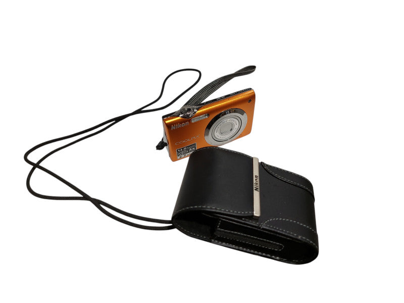 Nikon Camera CoolPix S3000 2.7" LCD 12.0 MegaPixels Orange  =