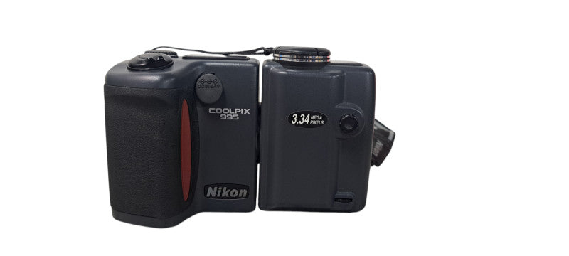 Nikon COOLPIX 995 Black 3.2MP Digital Camera