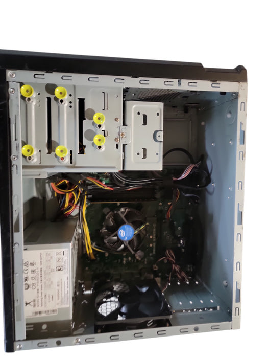 Custom PC i5 - 9400 @ 2.90GHz 16GB DDR4 Ram θ
