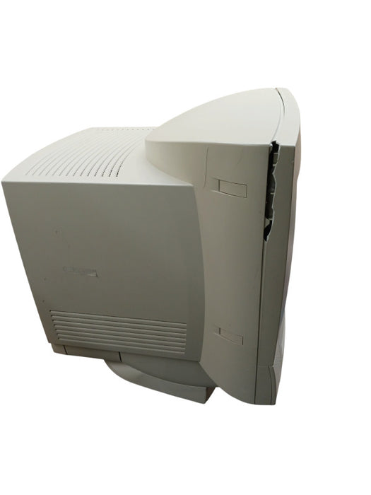 Vintage Macintosh Performa 5215CD READ