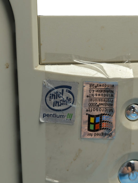 Vintage Pentium 3 Desktop PC READ  -