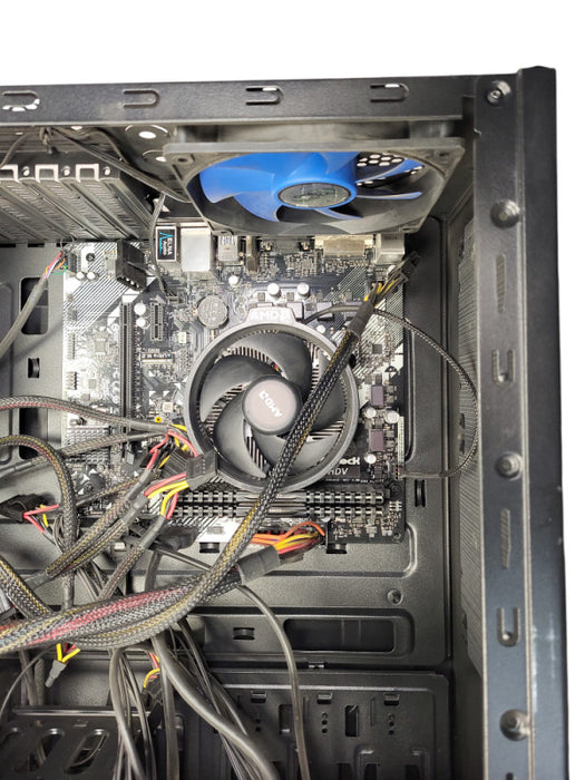 Custom PC AMD ASROCK B450M-HDV Motherboard RYZEN 3 2200G 16GB DDR4 450W PSU Q$