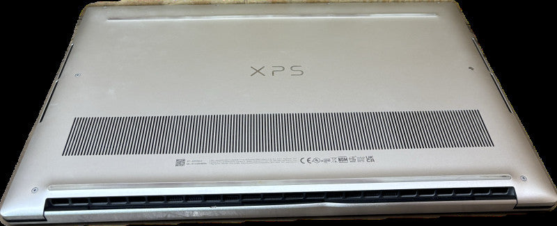 Dell XPS 15 9510 4K TOUCH i7-11800H@2.3GHz RTX3050 4GB GPU 16GB 256SSD READ  Lap200