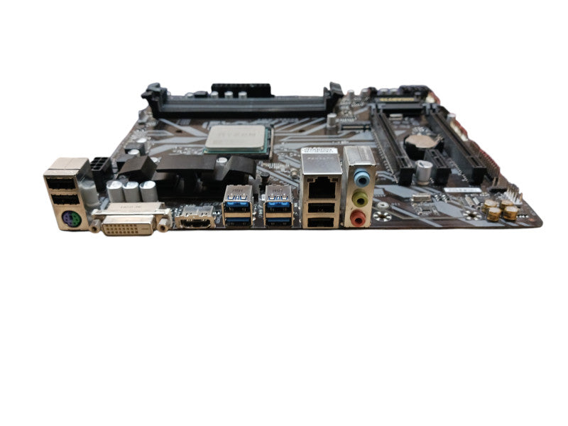 Gigabyte B450M DS3H Motherboard & AMD Ryzen 5 PRO 2400GE CPU Combo