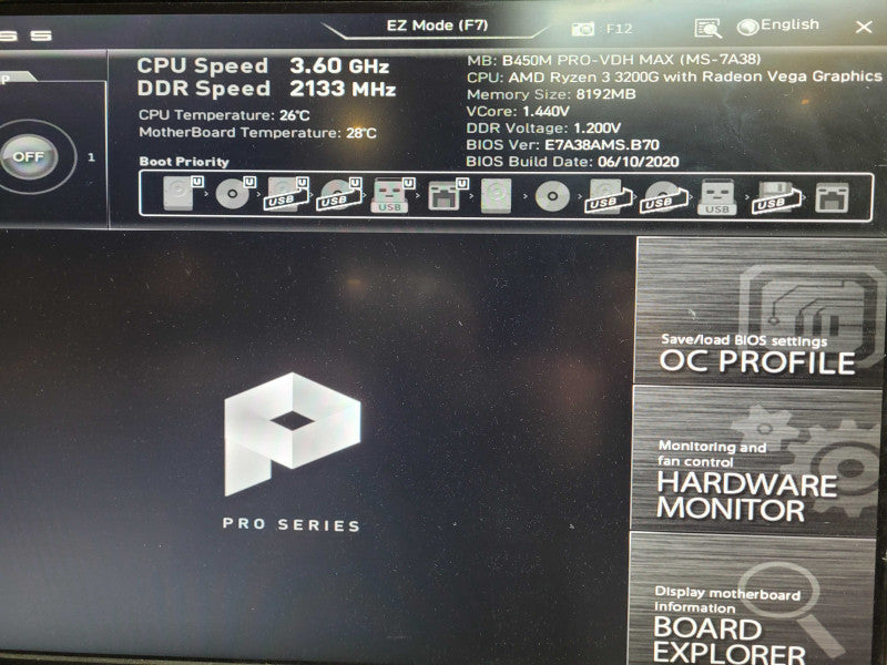 Custom PC Ryzen 3 3200G 3.6GHz 8GB RAM B450M PRO-VDH MAX - No HDD