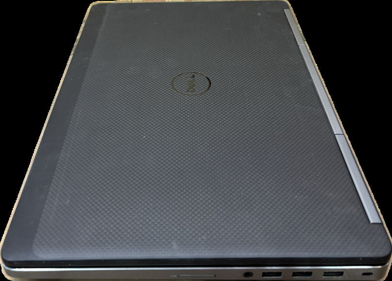 Dell Precision 7520 i7-7820HQ@2.9GHz Radeon Pro WX 2GB GPU 16GB RAM 256SSD