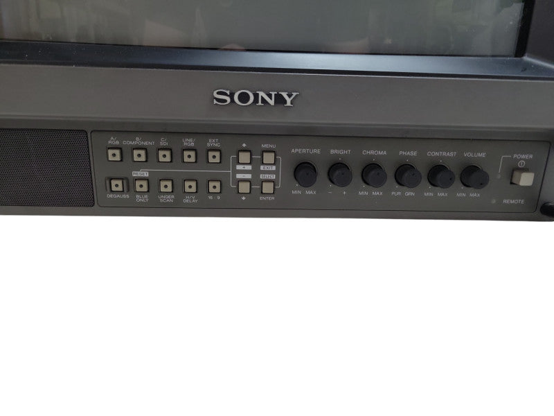 Sony HR Trinitron PVM-1354Q 13 in. Retro Gaming Color Video Monitor + Case %
