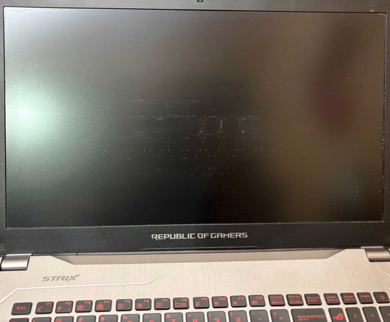 Asus STRIX GL702V i7-7700HQ GTX1070 8GB GPU 16GB RAM 256GB SSD READ!  Lap200