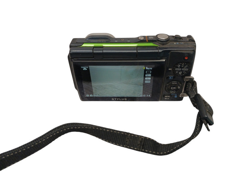 Olympus Stylus Tough TG-870 Waterproof 16MP Digital Camera READ