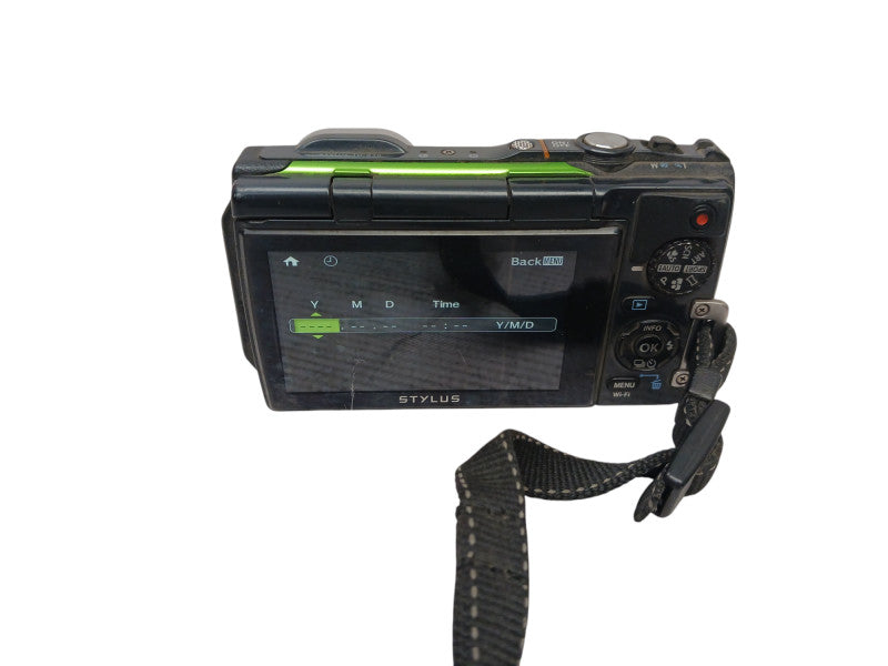 Olympus Stylus Tough TG-870 Waterproof 16MP Digital Camera READ