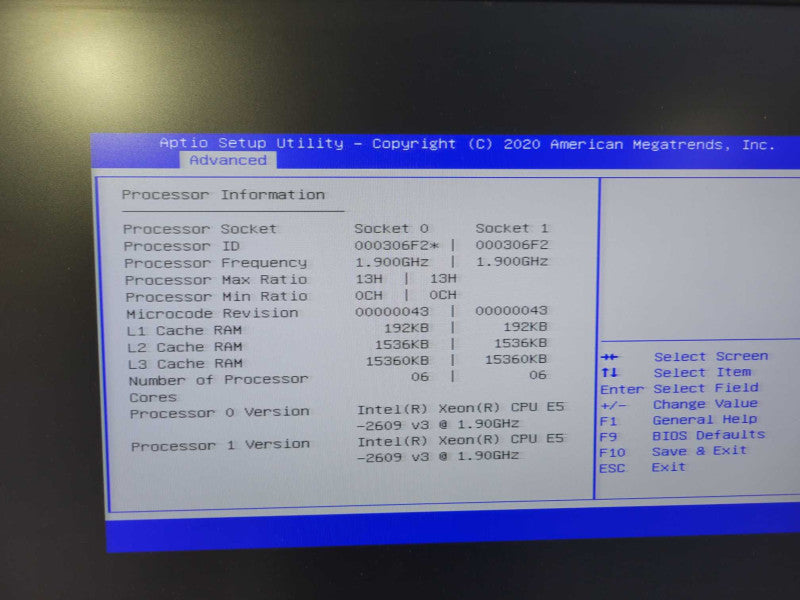 Cisco UCS C220 M4 - 2x Xeon E5-2609 v3 64GB DDR4 AVAGO 12G-SASMR 2x 770W PS %