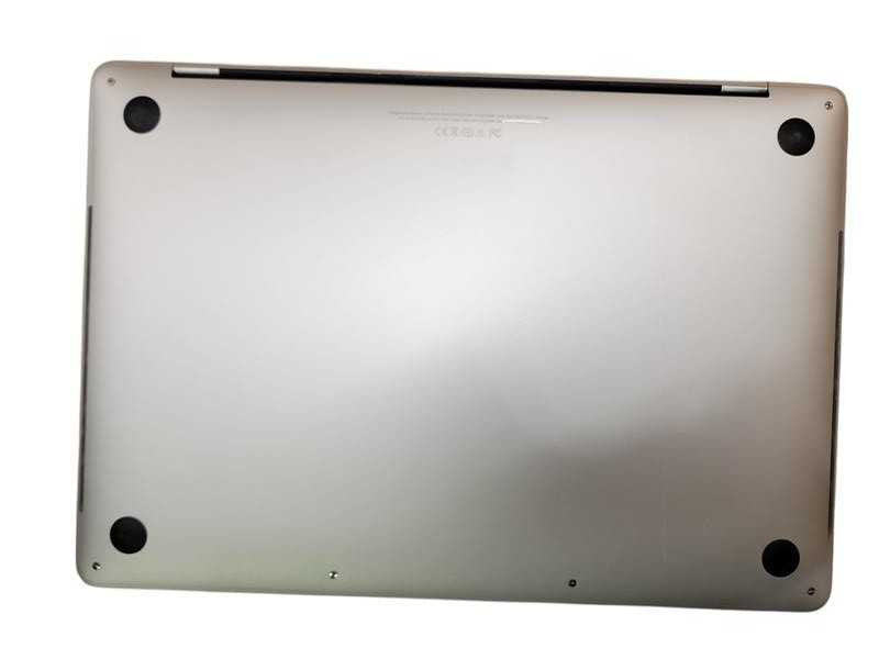Apple Macbook Pro 2018 13" 4-Core i5-8259U @ 2.3GHz 16GB DDR3 250GB SSD