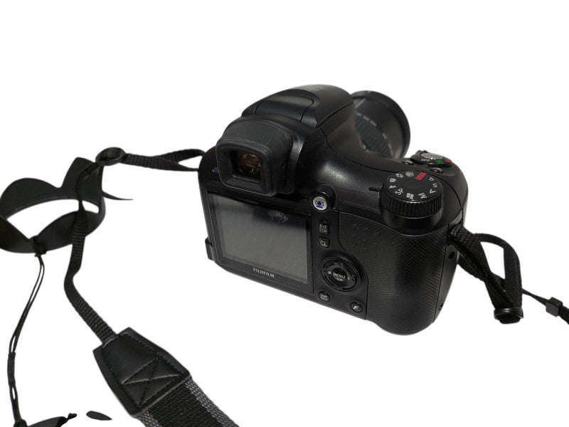 FujiFilm FinePix S6000fd Digital Camera 6.3MP 28-300mm 10.7xOptical Zoom  =