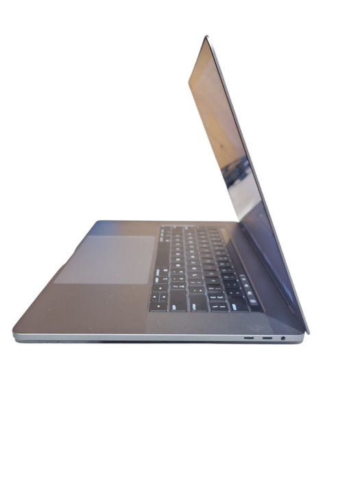 Apple Macbook Pro 2018 15" 6-Core i7-8850H @ 2.2GHz 16GB DDR4 256GB SSD