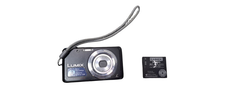 Panasonic Lumix DMC-FH4 Compact Digital Camera