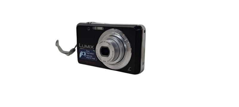 Panasonic Lumix DMC-FH4 Compact Digital Camera