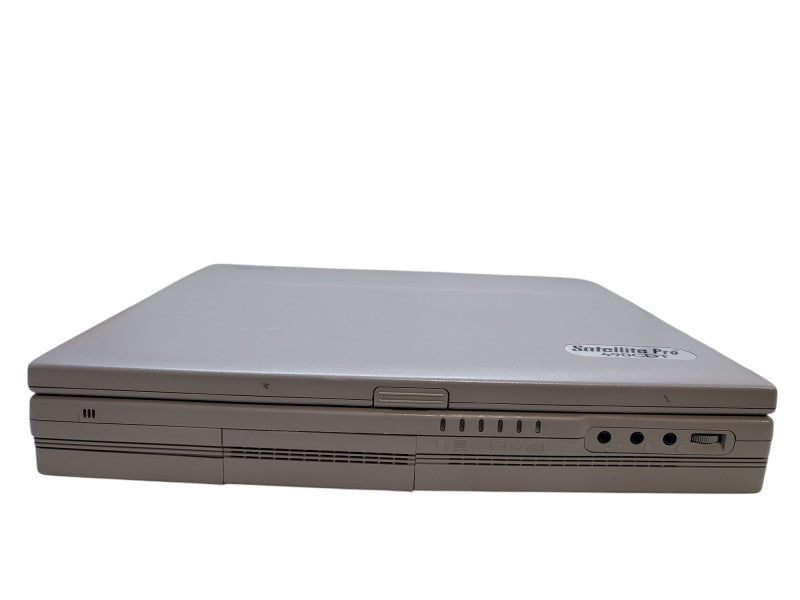 Vintage Toshiba Satellite Pro 490CDT Pentium 96MB RAM 4GB HDD Win 98 β