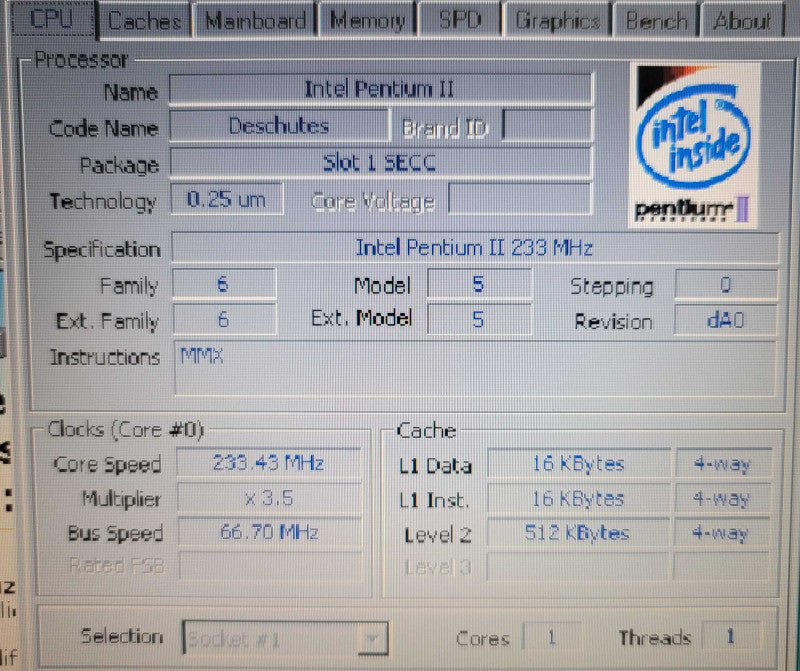 Vintage Toshiba Satellite Pro 490CDT Pentium 96MB RAM 4GB HDD Win 98 β