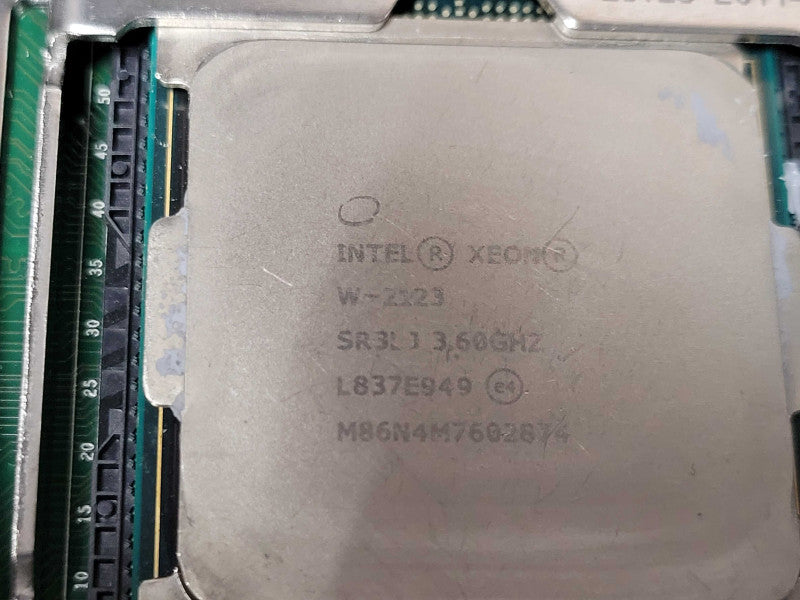 DELL Precision 5820 Intel Xeon W-2123 3.6GHz No RAM/HDD/GPU/PSU, READ _