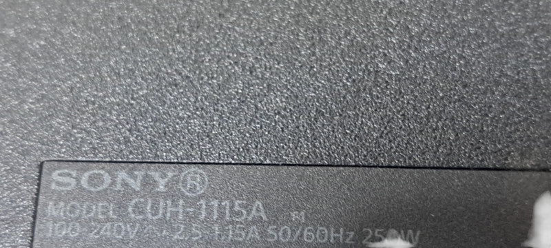 PS4 CUH-1115A 500GB Console With 2 Controllers