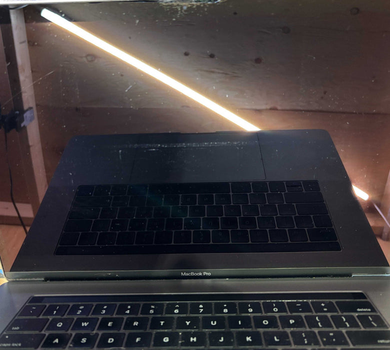 Apple MacBook Pro 16" 2016 i7-6820HQ Radeon Pro 455 16GB RAM 512SSD READ!