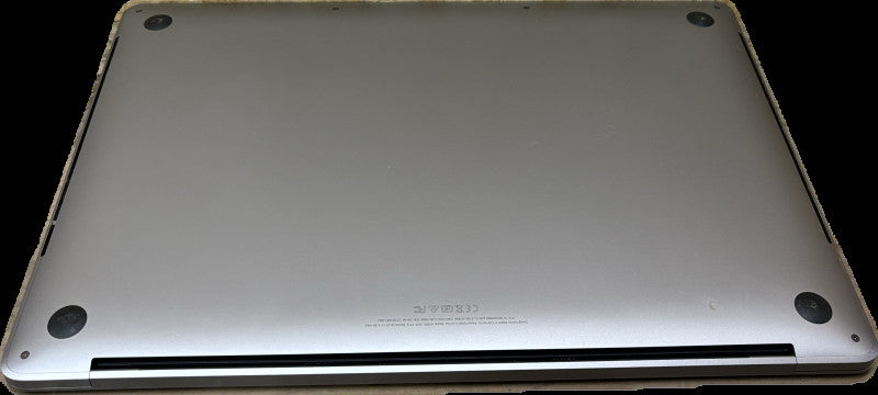 Apple MacBook Pro 15" 2018 i7-8850H Radeon Pro 560X 16GB RAM 512SSD READ!