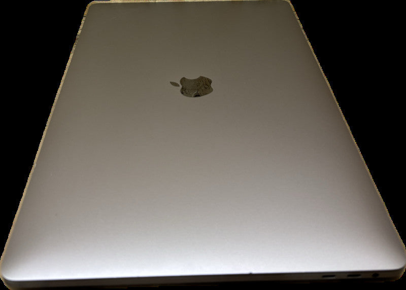 Apple MacBook Pro 15" 2018 i7-8850H Radeon Pro 560X 16GB RAM 512SSD READ!