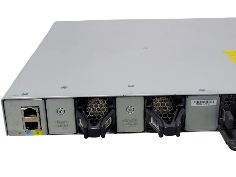 Cisco C9200-24P-E 24-Port Gigabit PoE+ Managed Switch 1x PWR-C6-600WAC PSU _